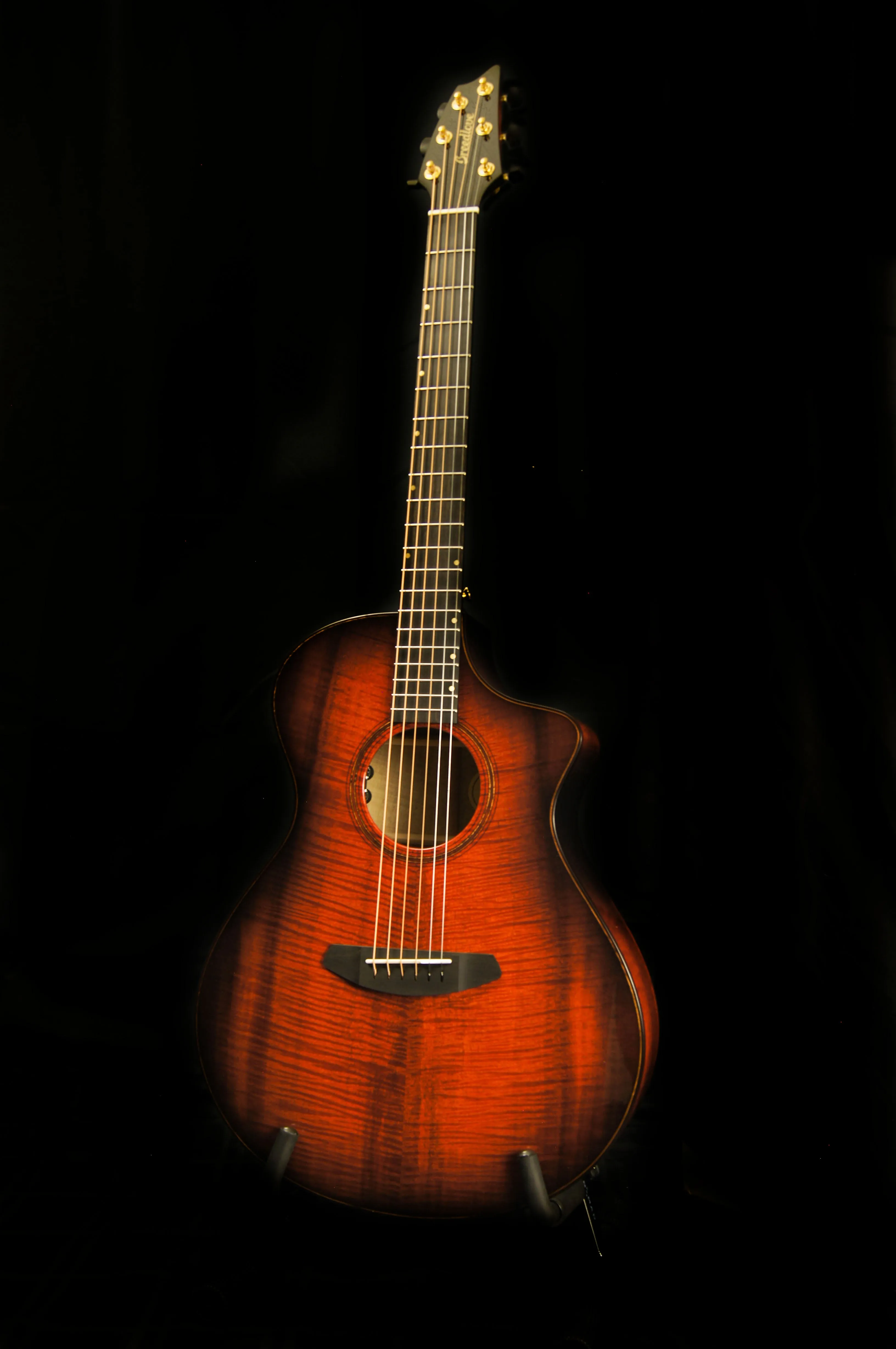 Breedlove Oregon Concert CE Sunset Burst Acoustic Electric Guitar - Includes Case