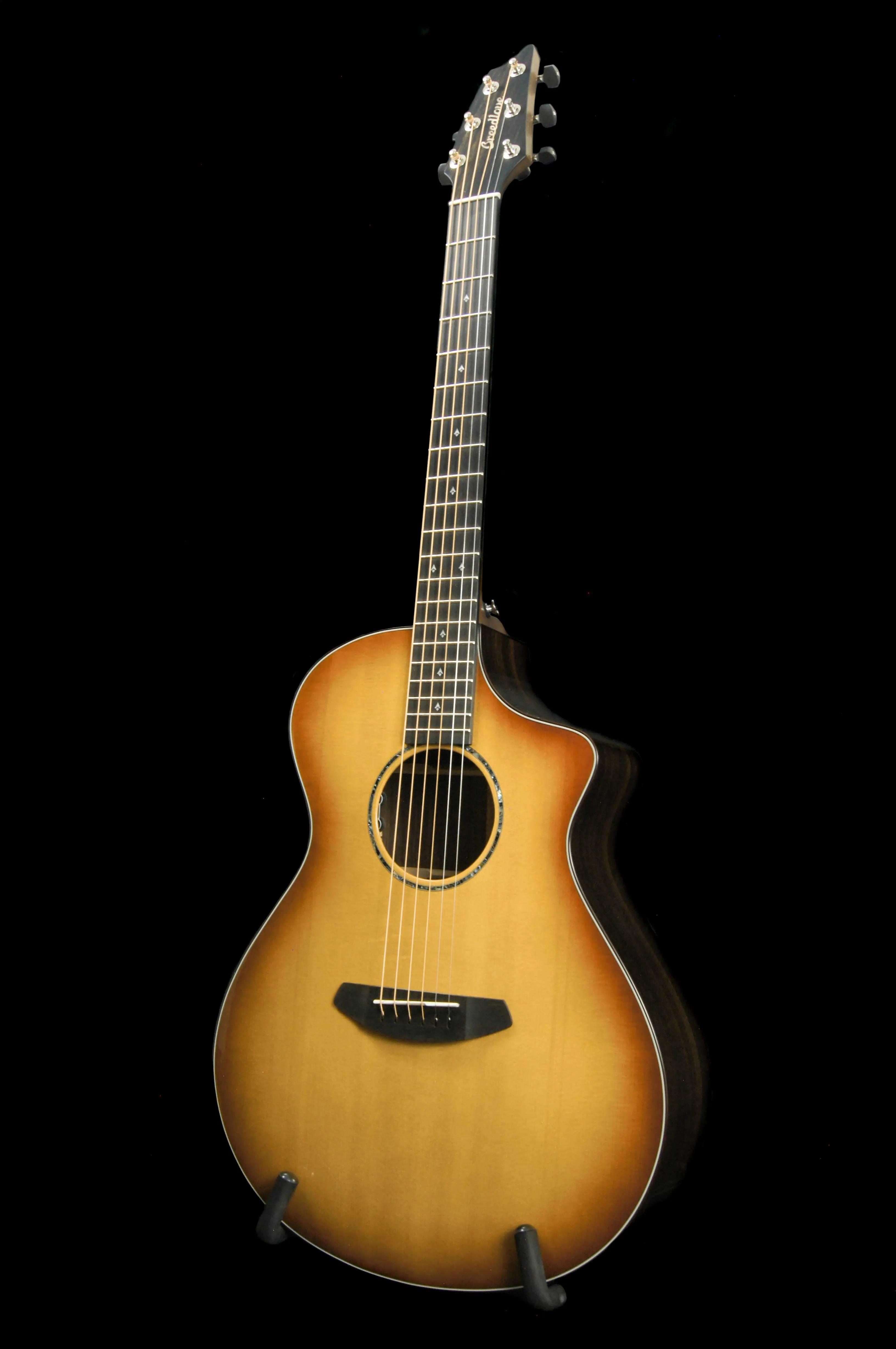 Breedlove Premier Concert Copper CE Sitka Spruce/Rosewood Acoustic Electric Guitar - Includes Case