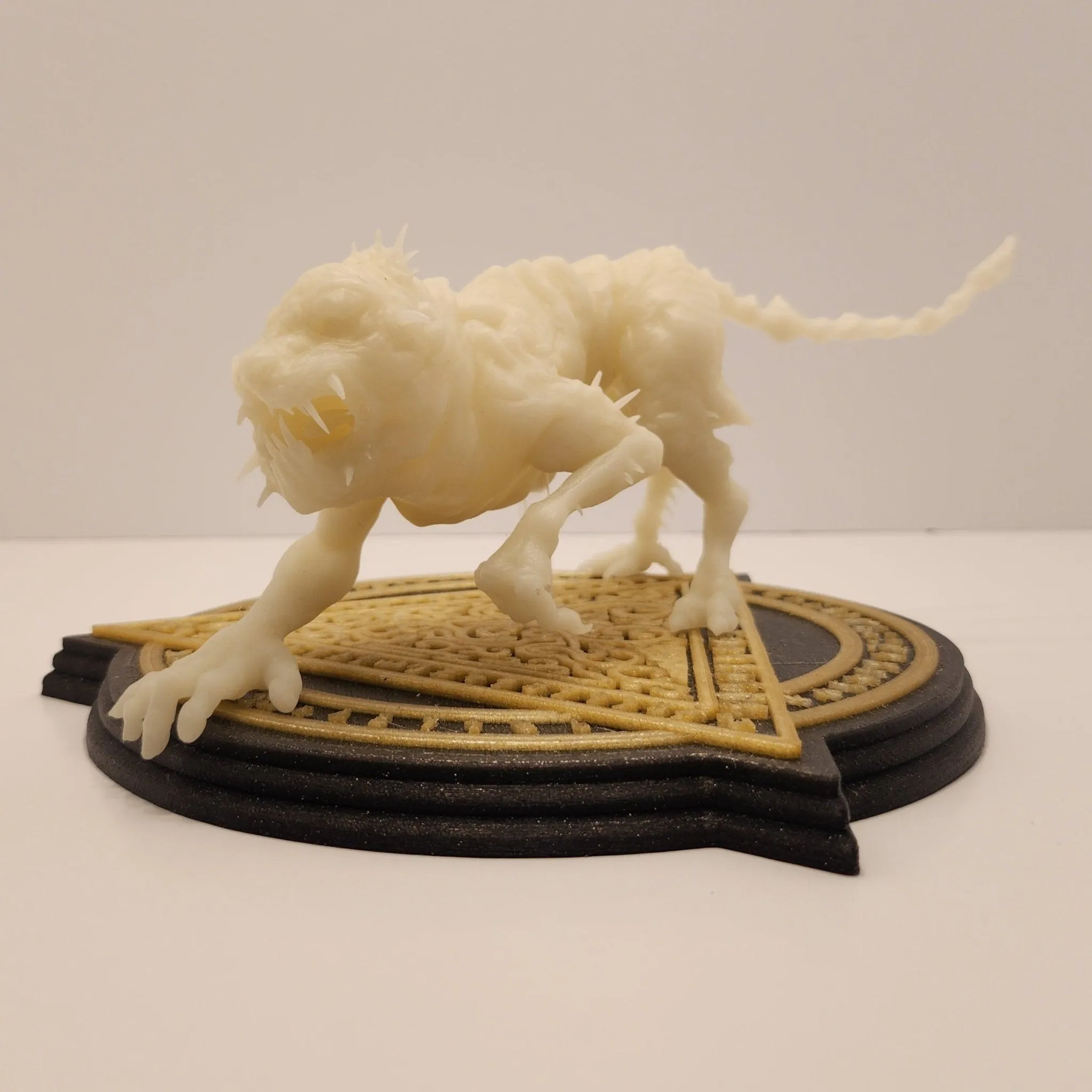 Dare to Unleash the Terror: The 3D Printed Glow-in-the-Dark Dog Monster from "The Last Rite"