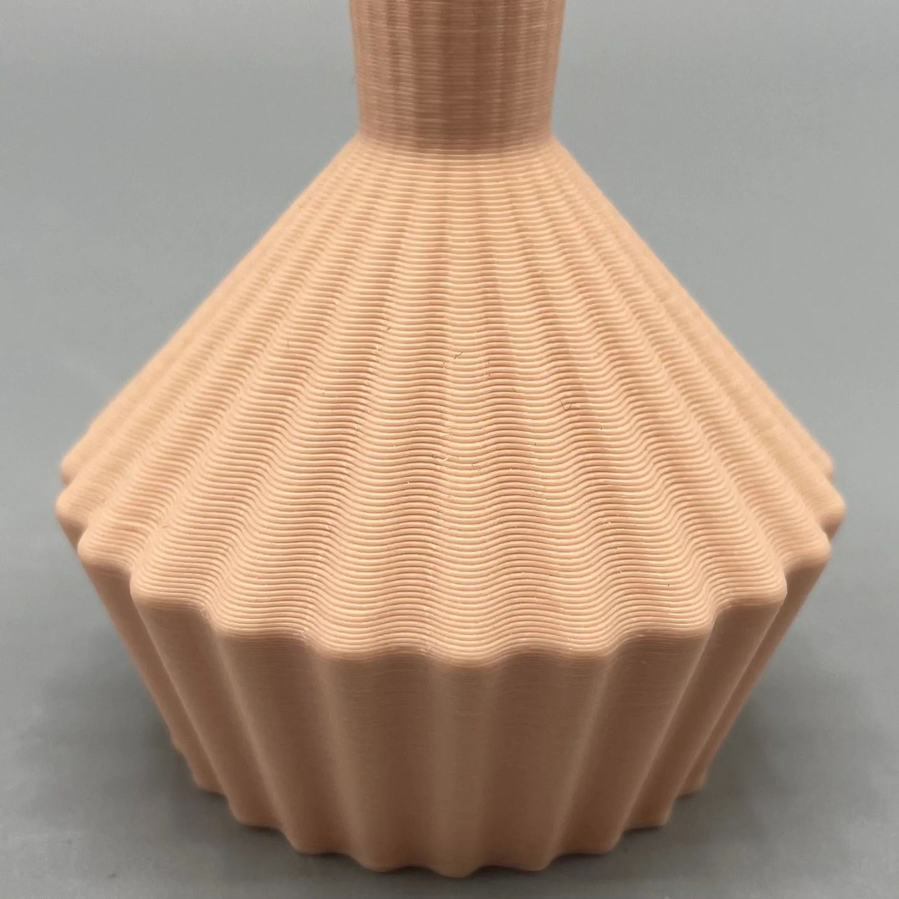 Keeley Traae 3D Printed Fluted Vessel