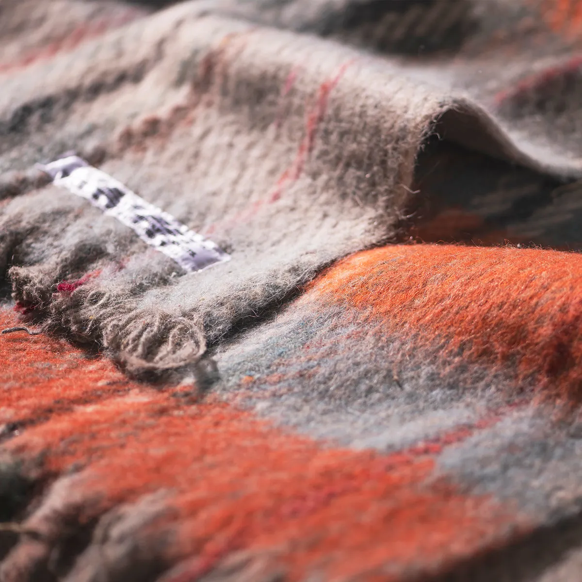 RECYCLED WOOL MIX BLANKET / Assorted Color